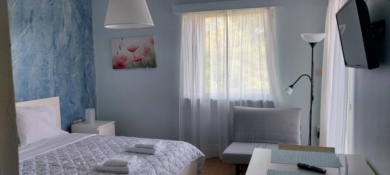 Oikika B10 Apartment Artemida  Luaran gambar